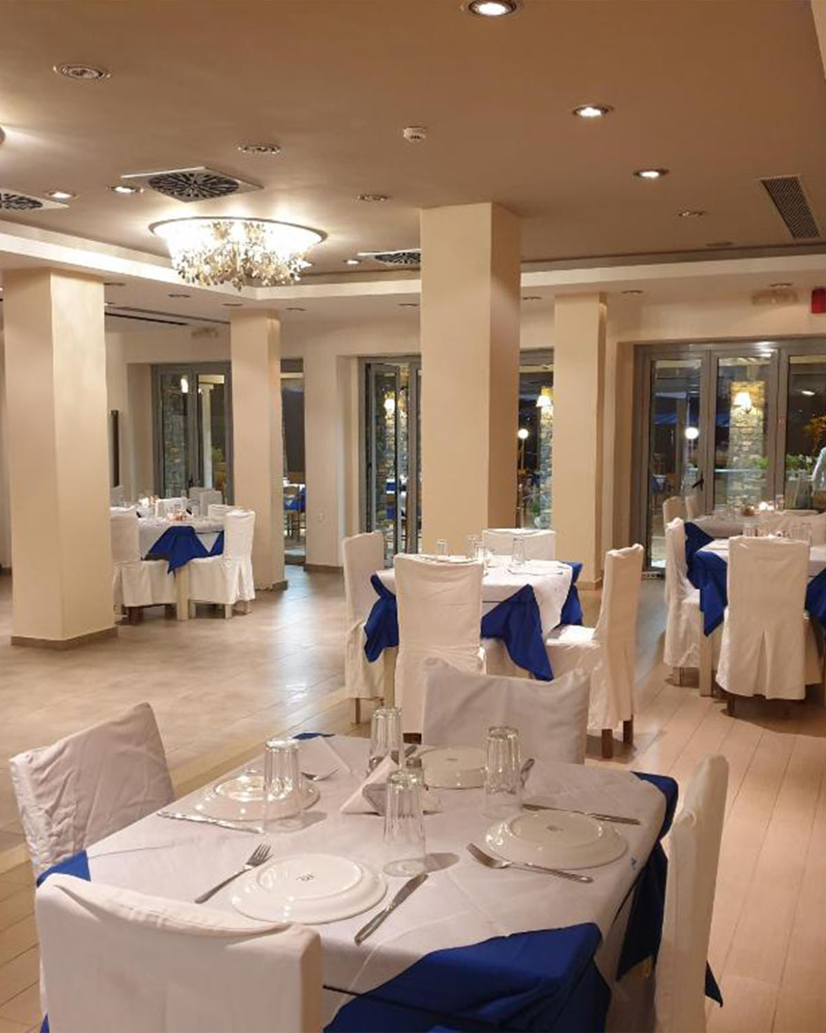 Παραλία - Ξενοδοχείο Παύλου Νεώριο Πόρος